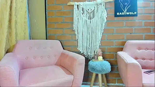 Badwolf818  online show from 04-04-26, 09:27