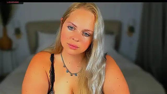 Nikolla  online show from 07-14-26, 04:02