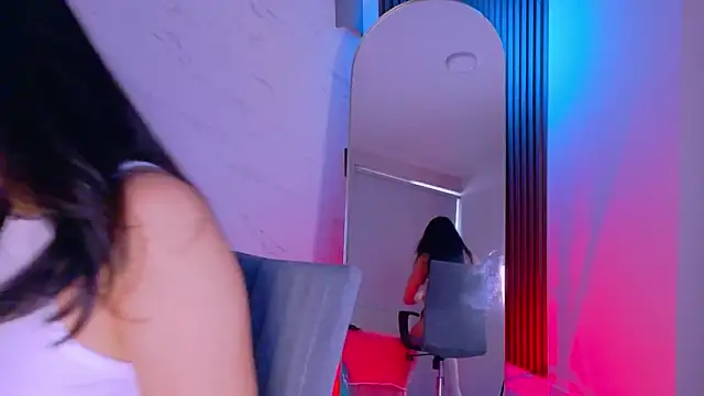 MiiaCullens online show from 04-07-26, 12:18