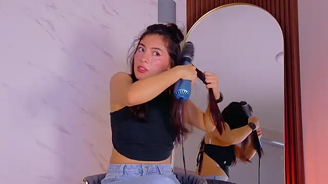 MiiaCullens online show from 03-30-26, 11:55