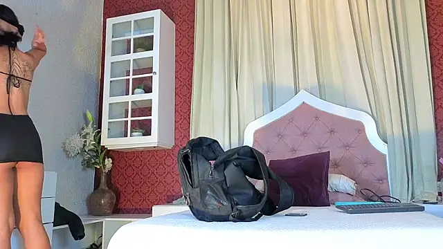 Sienna Dark online show from 04-22-26, 11:17