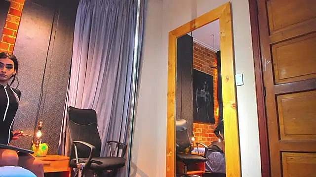 Sienna Dark online show from 03-27-26, 11:33