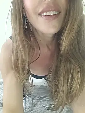 ChiaraFerraro online show from 05-26-26, 01:42