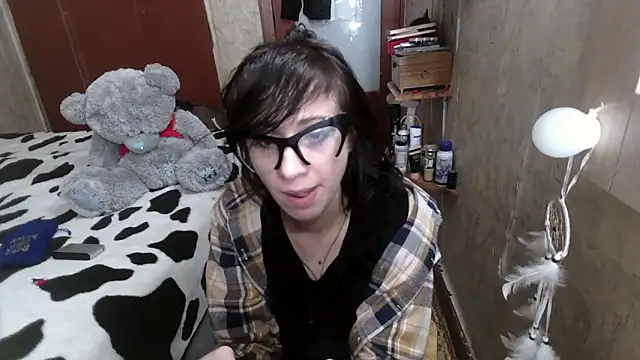 Snapshot of Barbie_Rococo chatting on 03-21-26, 06:45 Barbie Rococo online show from 03-21-26, 06:45