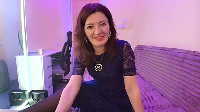 Bonnie Naughtyy online show from 06-17-26, 03:44