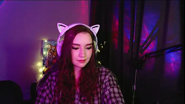 Celia Sensual  online show from 05-18-26, 07:07