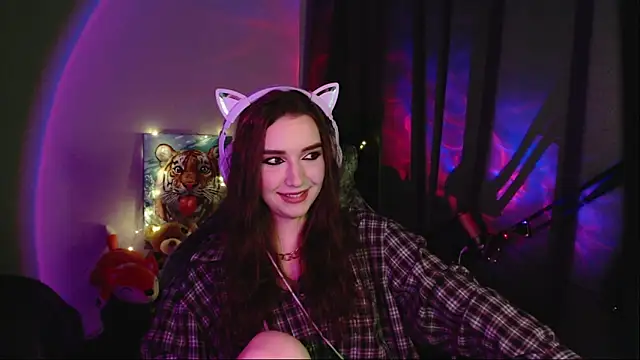 Celia Sensual  online show from 06-06-26, 07:41