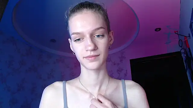Chrissy Joyful online show from 06-18-26, 09:14