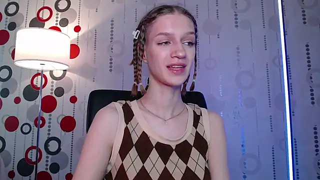 Chrissy Joyful online show from 06-07-26, 04:07