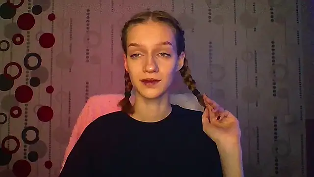 Chrissy Joyful online show from 05-18-26, 04:07