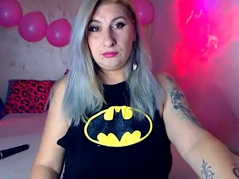 LilLux online show from 05-15-26, 06:00
