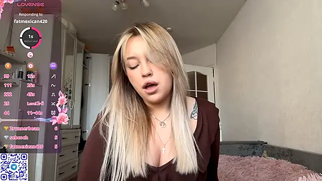 WonderedFlair online show from 03-09-26, 07:23