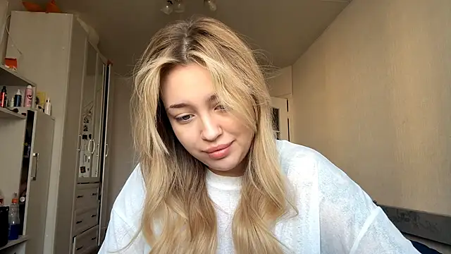 WonderedFlair online show from 04-01-26, 06:15