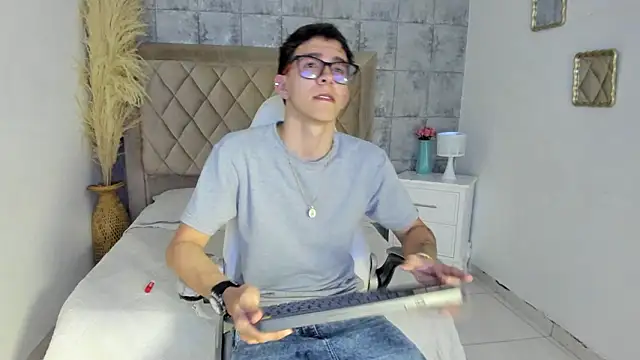 TylerCross  online show from 03-14-26, 08:37