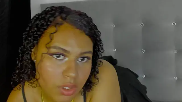 Snapshot of tatianasquirthot chatting on 07-11-26, 07:14 tatianasquirthot online show from 07-11-26, 07:14