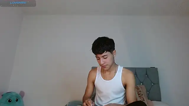 Sebas fire4 online show from 05-20-26, 02:47