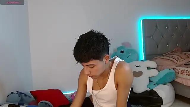 Sebas fire4 online show from 04-18-26, 09:48