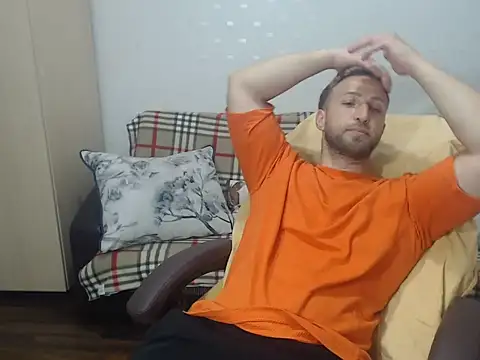 BlondEagleMuscle online show from 06-10-26, 07:37