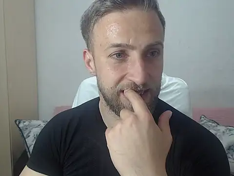 BlondEagleMuscle online show from 05-12-26, 09:54