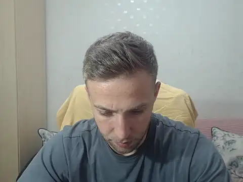 Snapshot of BlondEagleMuscle chatting on 03-12-26, 09:19 BlondEagleMuscle online show from 03-12-26, 09:19