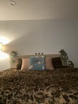 NikkiRylie online show from 07-16-26, 01:24