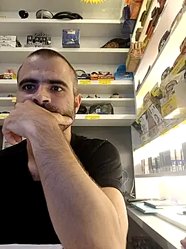 Snapshot of fnoggg chatting on 03-26-26, 11:46 fnoggg online show from 03-26-26, 11:46