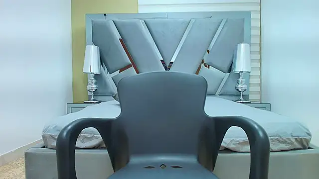 HENRY GREEN2 online show from 04-21-26, 01:42