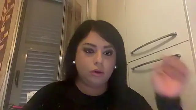 Snapshot of giaduzza chatting on 04-01-26, 05:43 giaduzza online show from 04-01-26, 05:43