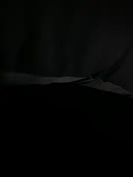 Snapshot of giaduzza chatting on 03-06-26, 01:33 giaduzza online show from 03-06-26, 01:33