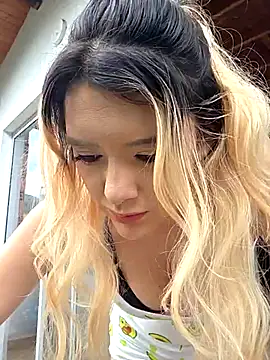 EliseColeman online show from 04-03-26, 07:42