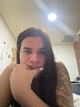 Snapshot of Gabrielaparaiso chatting on 04-24-26, 02:08 Gabrielaparaiso online show from 04-24-26, 02:08
