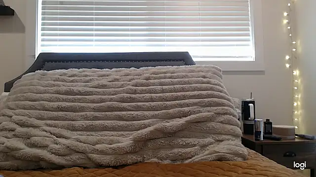 SecretsNextDoor online show from 04-08-26, 05:25