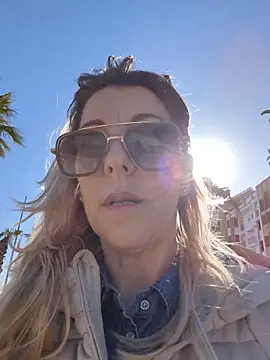 ManuelaX online show from 02-20-26, 09:33