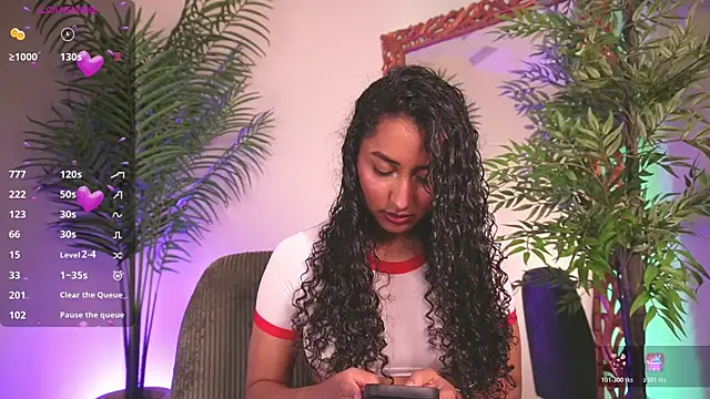 SoyJuliana 19 online show from 05-11-26, 01:01