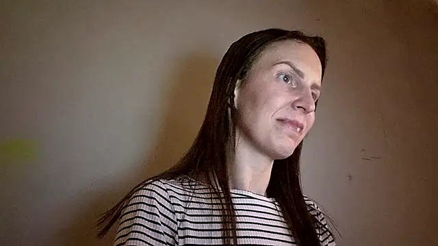 AnnaTight online show from 04-25-26, 08:28