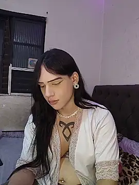 Snapshot of isabeladecaria chatting on 03-17-26, 08:23 isabeladecaria online show from 03-17-26, 08:23