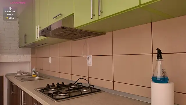 AshleyVance online show from 04-08-26, 08:21