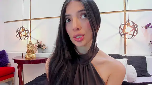 Snapshot of Cynthia1Fox chatting on 05-17-26, 02:28 Cynthia1Fox online show from 05-17-26, 02:28