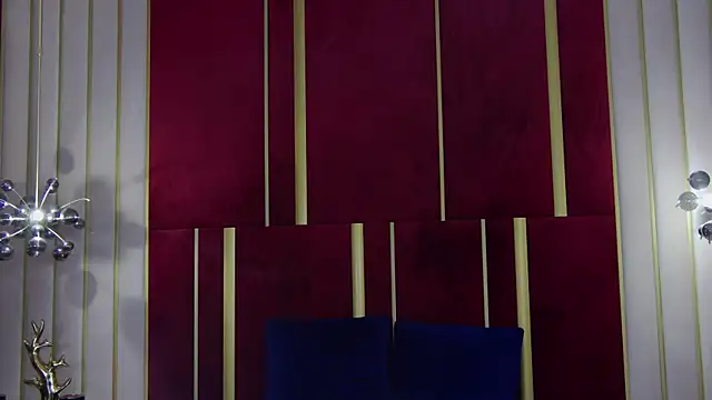 Noir Kitty online show from 04-24-26, 02:19