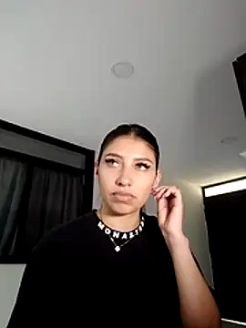 Snapshot of alicee_teen chatting on 03-19-26, 07:25 alicee teen online show from 03-19-26, 07:25