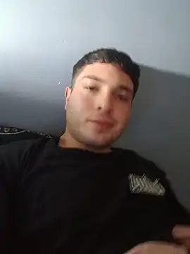 Snapshot of KEVINN022 chatting on 06-20-26, 05:34 KEVINN022 online show from 06-20-26, 05:34