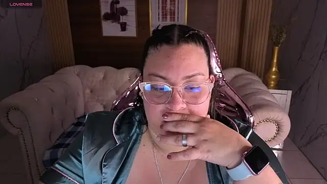 Astrid1 s online show from 05-06-26, 03:21