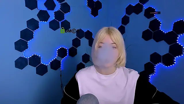  sabrina moore online show from 04-29-26, 08:51