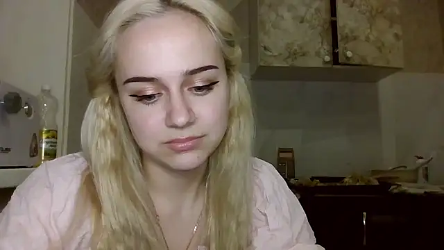 Barbie   girl online show from 03-18-26, 06:42