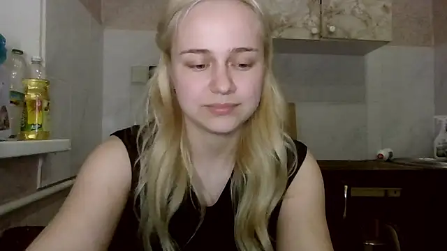 Barbie   girl online show from 04-08-26, 07:15