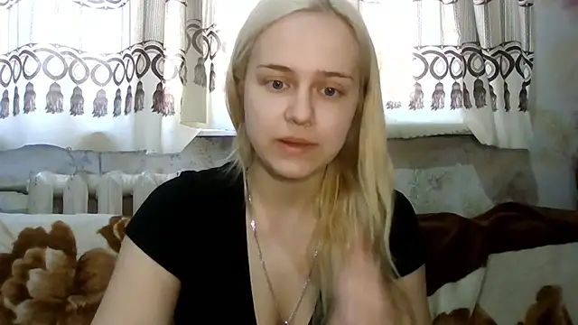 Barbie   girl online show from 04-07-26, 05:53