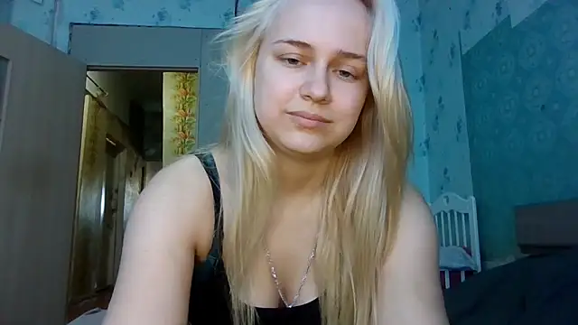 Barbie   girl online show from 04-05-26, 08:32