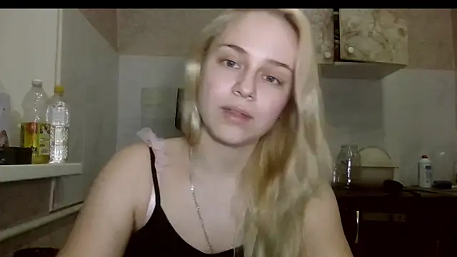 Barbie   girl online show from 04-17-26, 08:22