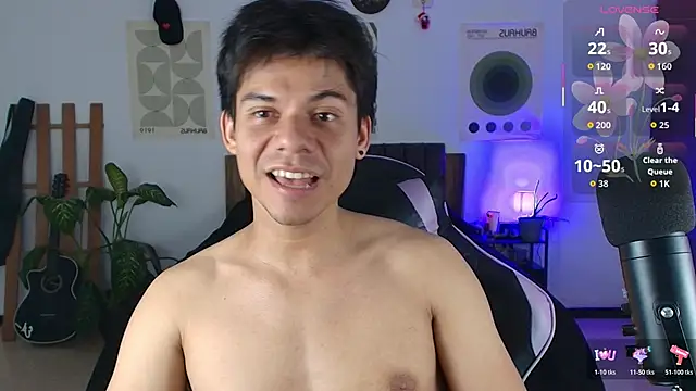 Snapshot of Kain_davee chatting on 03-22-26, 01:42 Kain davee online show from 03-22-26, 01:42