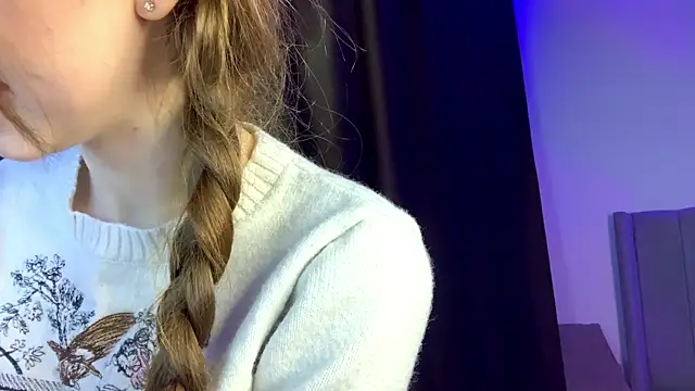 Kissme Kira online show from 03-12-26, 10:25